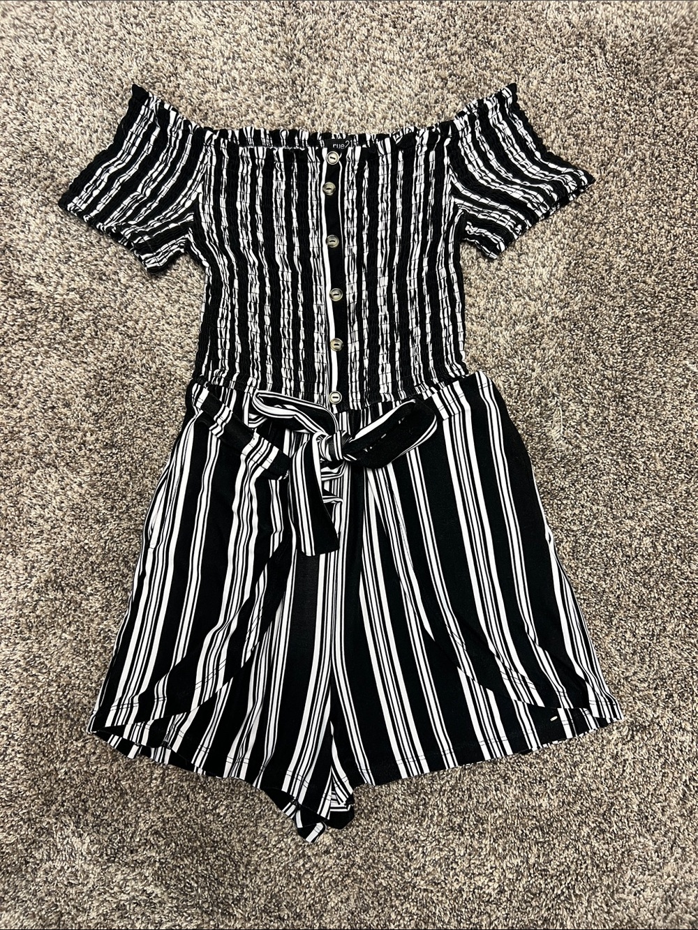 Women’s Rue21 Black and White Striped Off-Shoulder One-Piece Romper with pockets